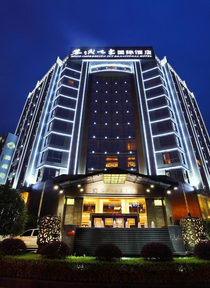 Rong Impression International Hotel Чънду Екстериор снимка