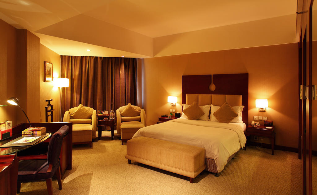 Rong Impression International Hotel Чънду Екстериор снимка